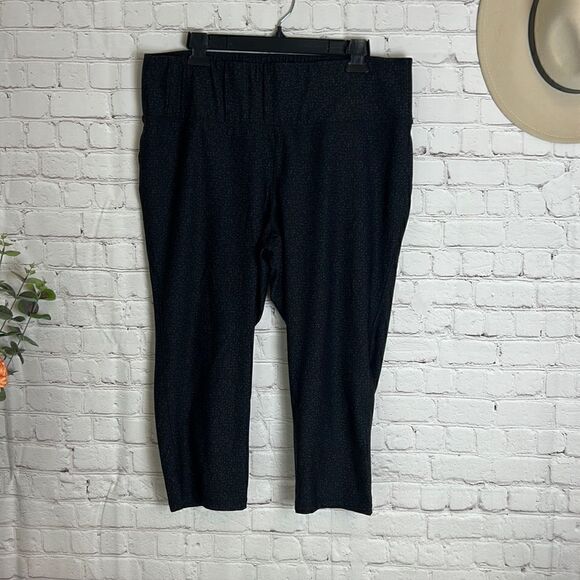 LIVI LANE BRYANT WORK OUT LEGGINGS - Picture 1 of 10